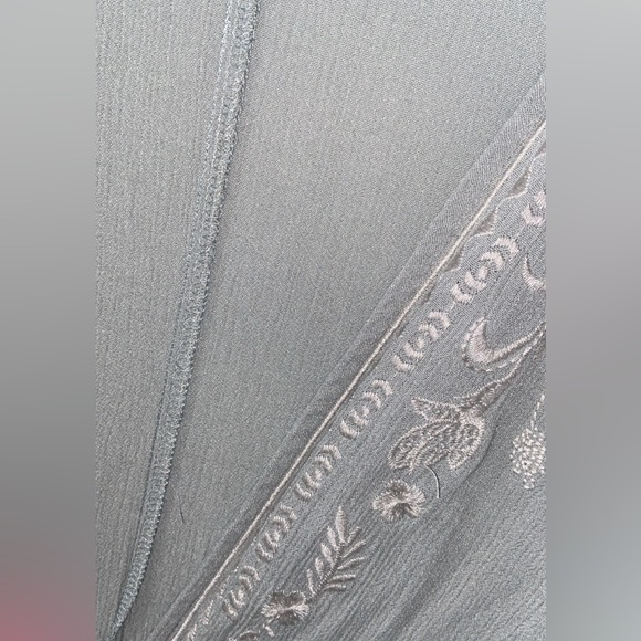 Knox rose lightweight boho half sleeve shawl - Picture 3 of 5